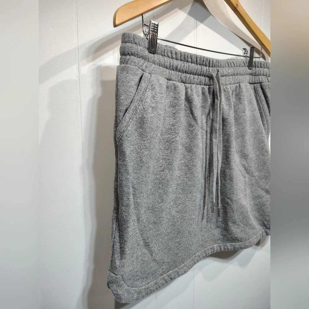Maurices Gray Sweatshirt Skirt Medium Drawstring‎ Athleisure Mini